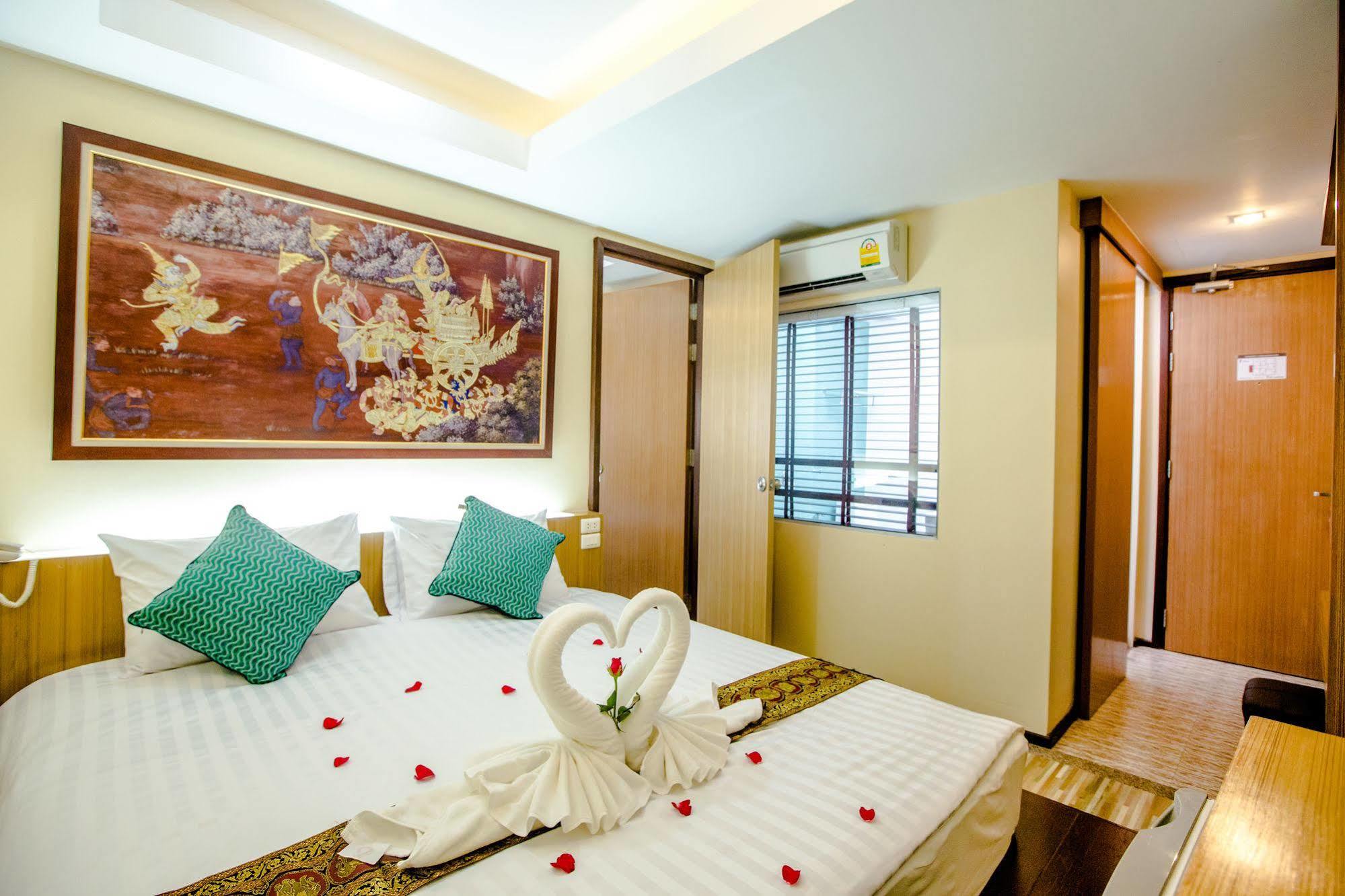 Patong Landmark Hotel Exterior photo